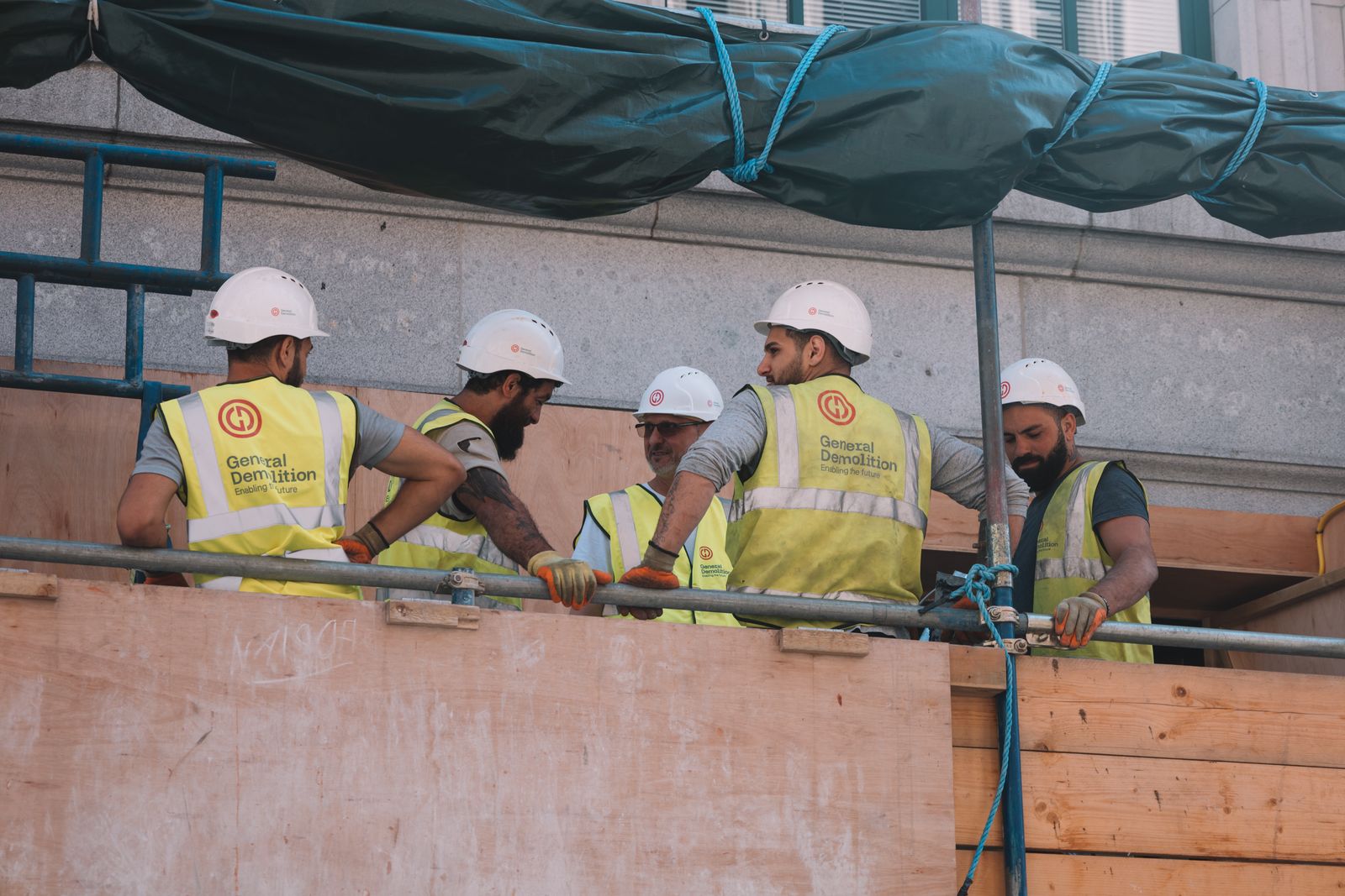 Framing and roofing crews: Workers' comp and certificates